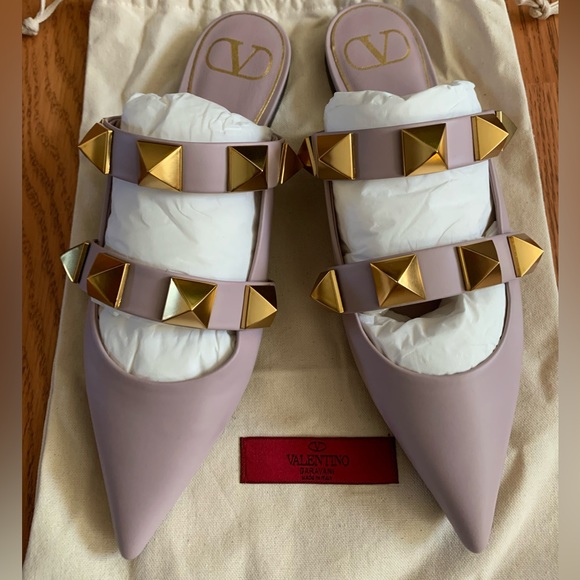 Valentino Shoes - NEW Valentino Roman Stud Leather Flat SIZE 8